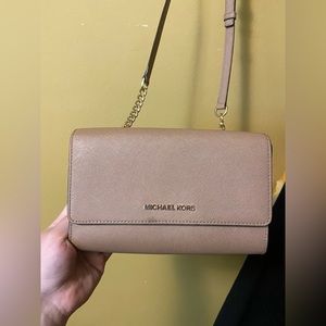 MK clutch
